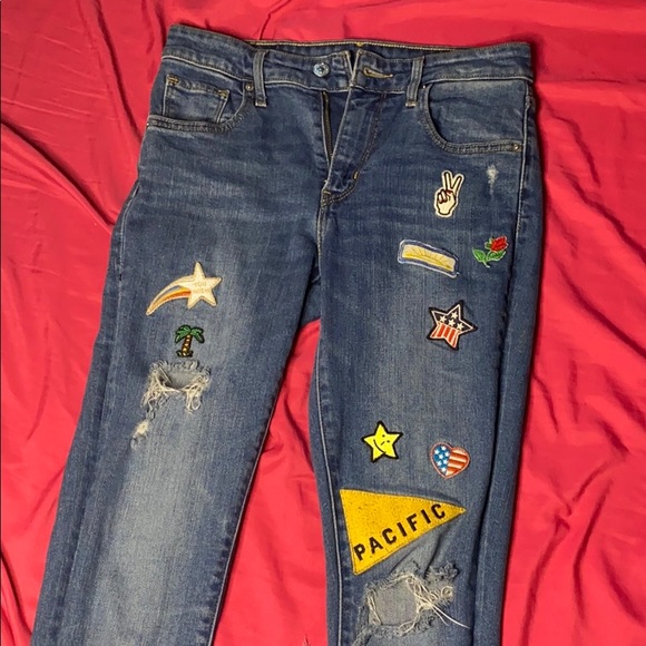 Levi’s 721 High Rise Skinny Jeans with Patches - Picture 1 of 3